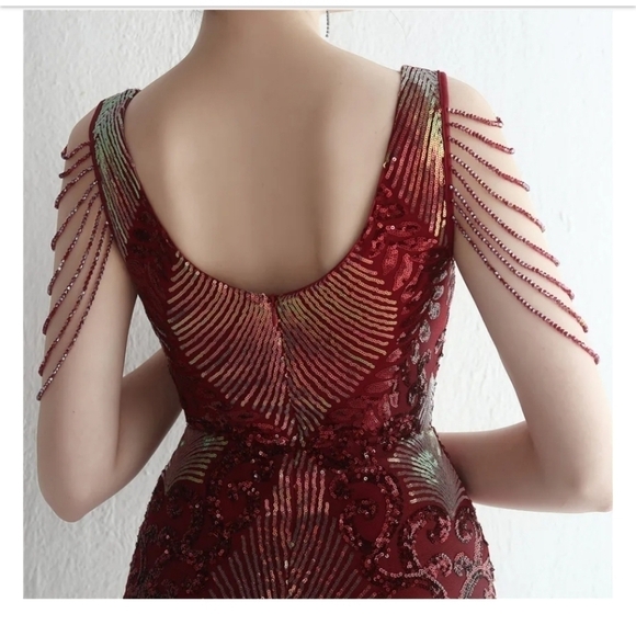 WIne Red, Floral, Sleeveless,  Round Back, V Neck,  Sequined Mermaid Gown - Picture 8 of 16